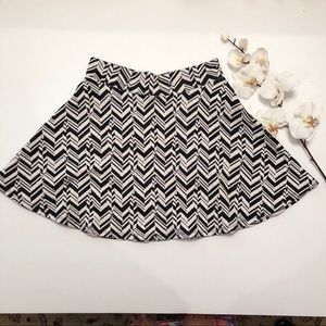 Charlotte Russe Skirt Size L